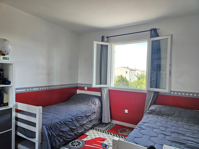 Villa - 90 m² - 5 pièces