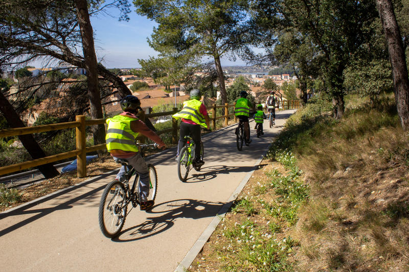 Balade à vélo à la découverte des Jardins de Tartugues et des Maurettes.