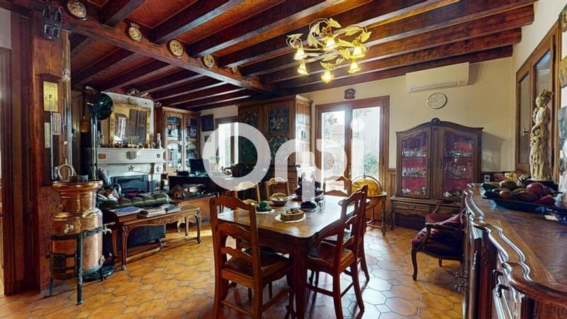 Maison - 168 m² - 7 pièces