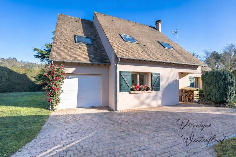 Maison - 185 m² - 8 pièces