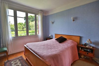 Maison - 151 m² - 8 pièces