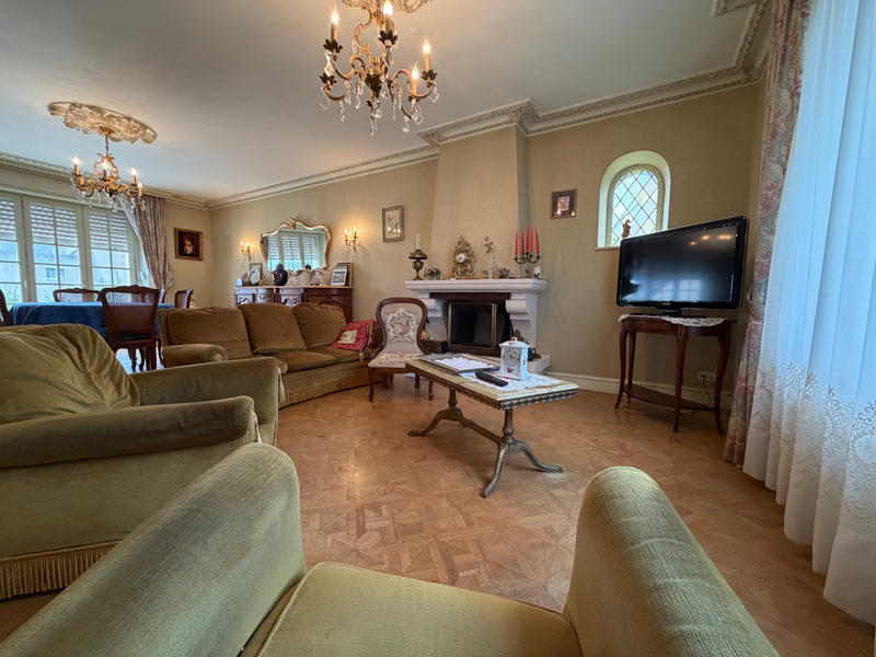 Maison - 158 m² - 7 pièces