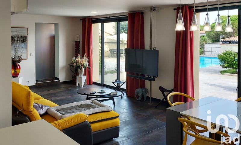 Maison - 330 m² - 11 pièces