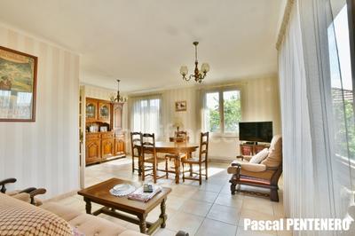 Maison - 141 m² - 5 pièces