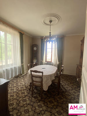 Maison - 82 m² - 5 pièces