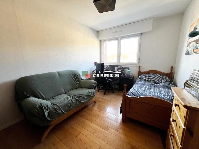 Appartement - 102 m² - 5 pièces