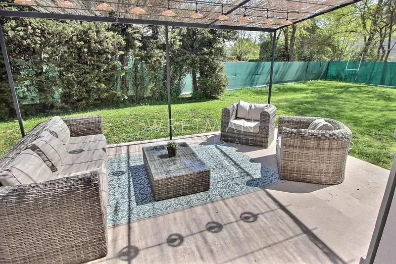 Villa - 218 m² - 7 pièces