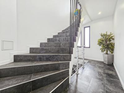 Immeuble - 240 m² - 9 pièces