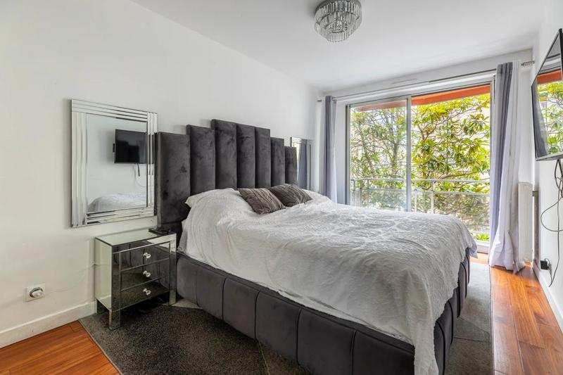 Appartement - 94 m² - 4 pièces