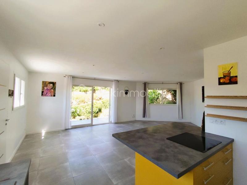 Maison - 76 m² - 5 pièces