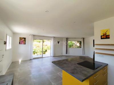 Maison - 76 m² - 5 pièces