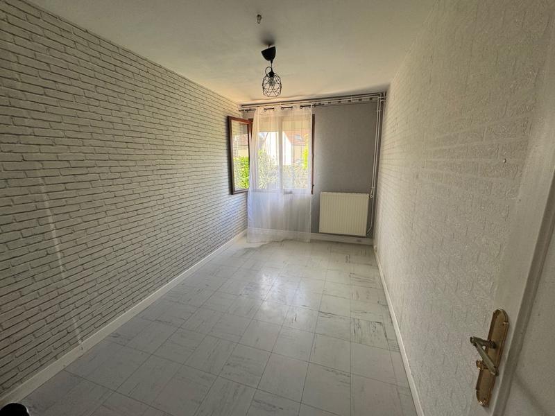 Maison - 92 m² - 5 pièces