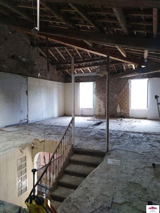 Immeuble - 370 m² - 1 pièce