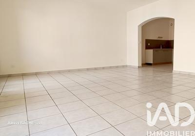 Appartement - 81 m² - 3 pièces