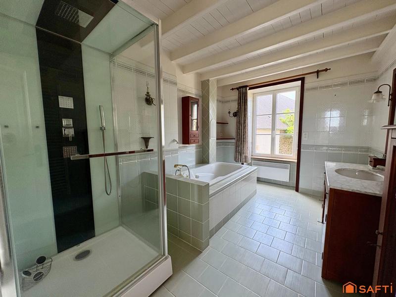 Maison - 369 m² - 10 pièces