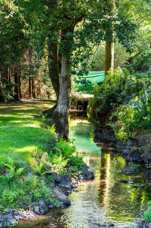 Maison - 266 m² - 9 pièces