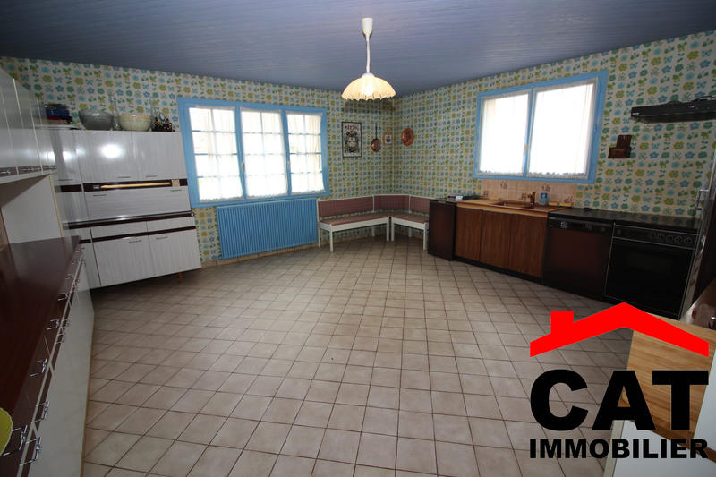 Maison traditionnelle - 210 m² - 6 pièces