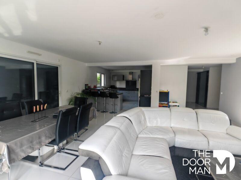 Maison - 170 m² - 7 pièces