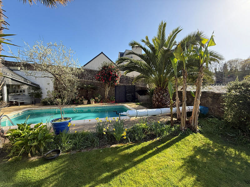 Maison - 187 m² - 6 pièces