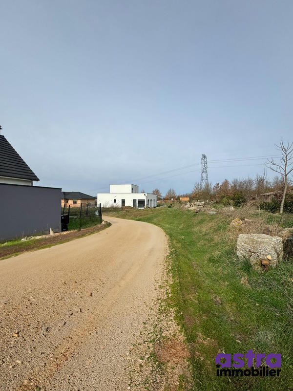 Terrain - 900 m²