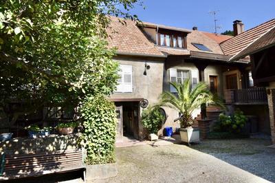 Maison - 300 m² - 10 pièces