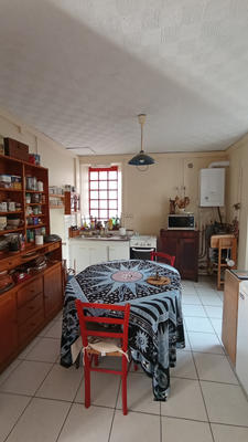 Maison - 128 m² - 8 pièces