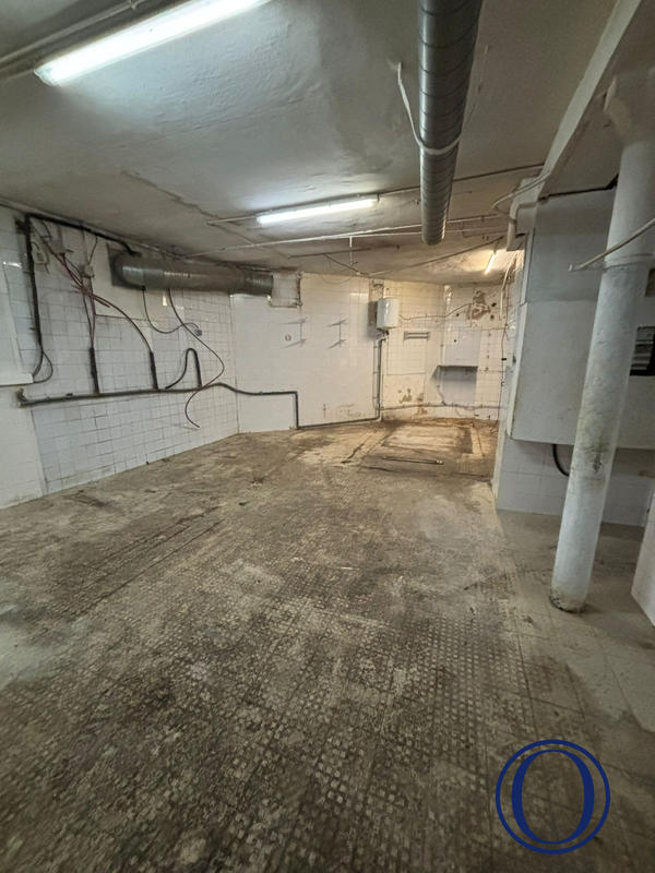 Local commercial - 135 m²