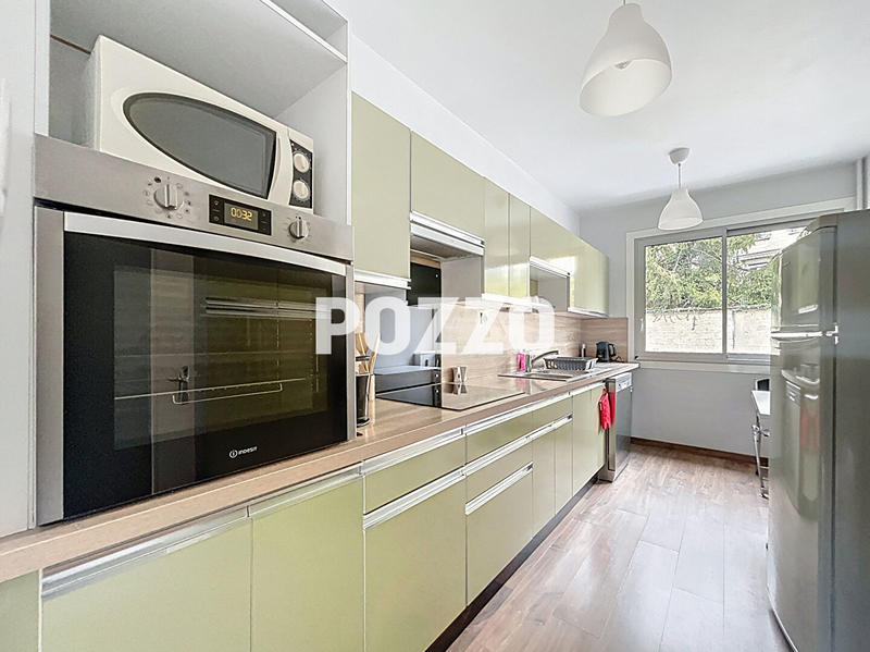 Appartement - 84 m² - 3 pièces