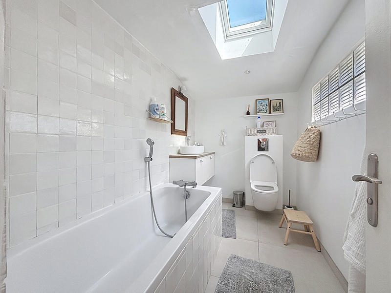 Maison - 125 m² - 10 pièces