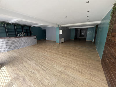 Local commercial - 225 m²