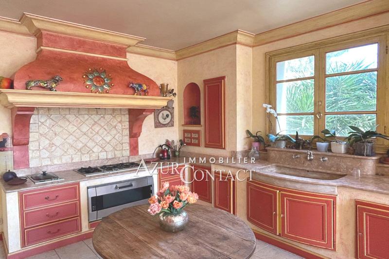 Maison - 277 m² - 7 pièces