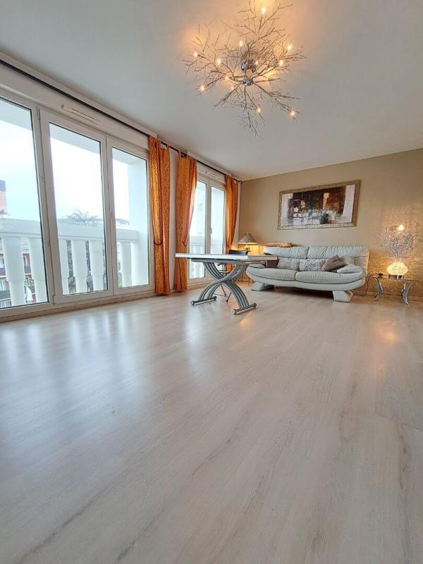 Appartement - 91 m² - 3 pièces