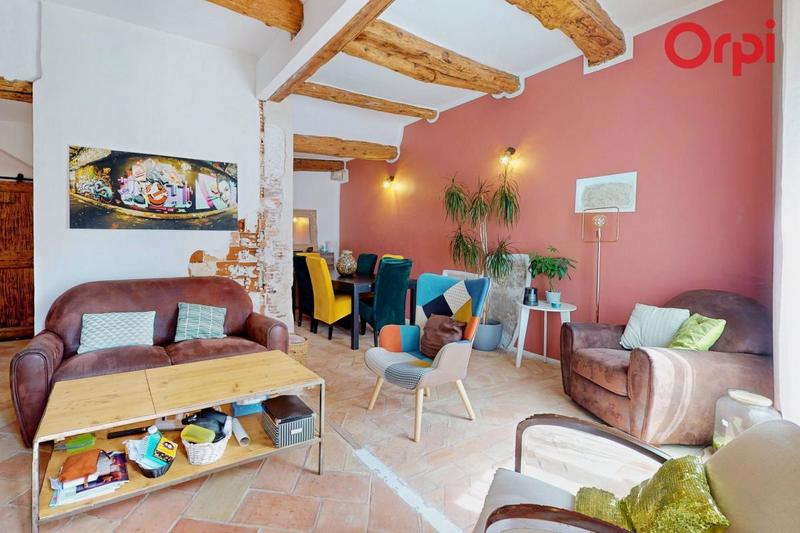 Maison - 245 m² - 6 pièces