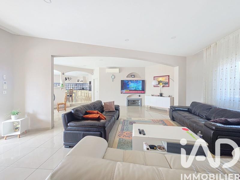 Maison - 200 m² - 5 pièces