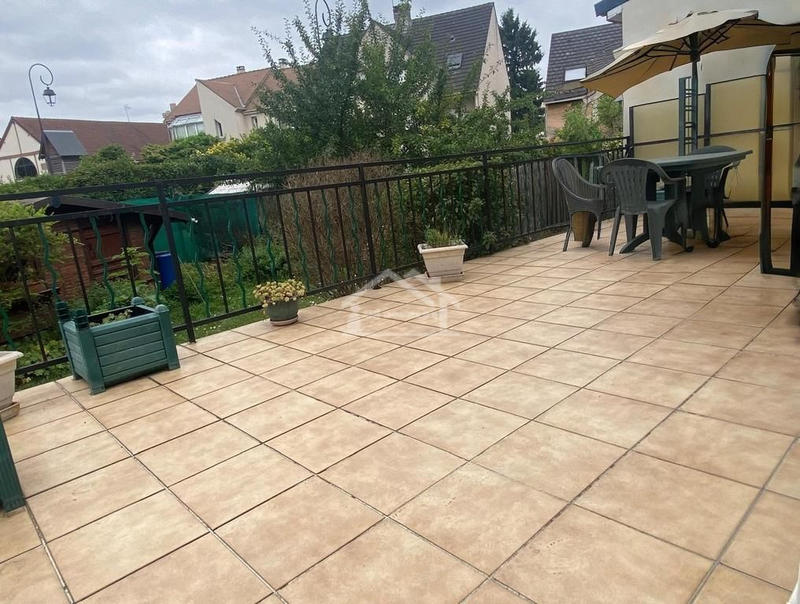 Maison - 91 m² - 4 pièces