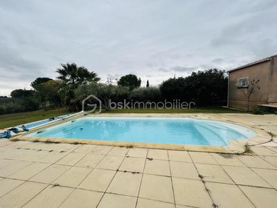 Maison - 96 m² - 4 pièces