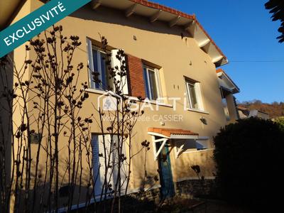 Maison - 148 m² - 8 pièces