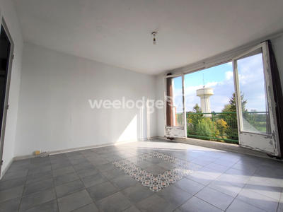 Appartement - 80 m² - 5 pièces