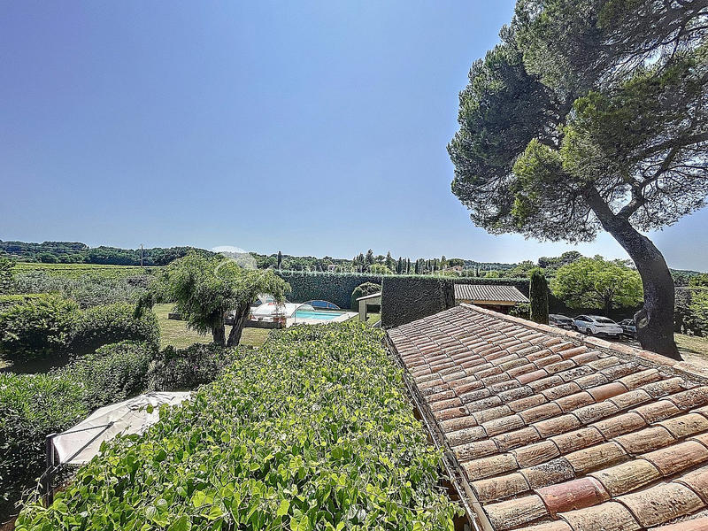 Mas - 257 m² - 9 pièces