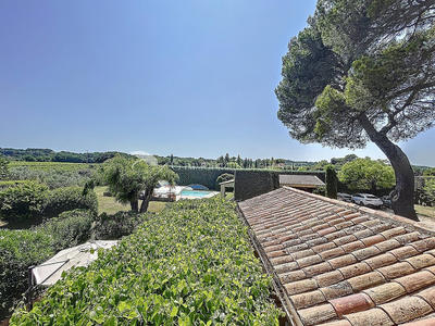 Mas - 257 m² - 9 pièces