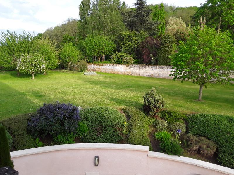 Maison - 250 m² - 7 pièces