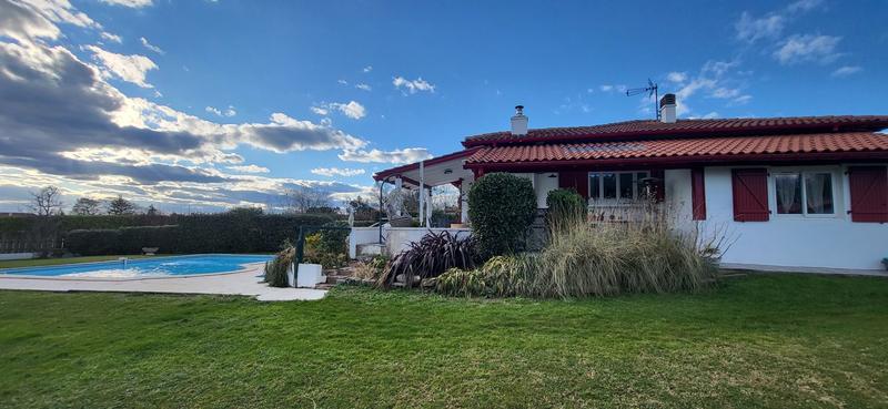 Maison - 144 m² - 6 pièces