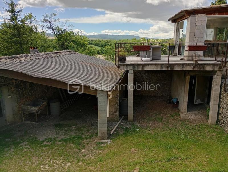 Maison - 244 m² - 10 pièces