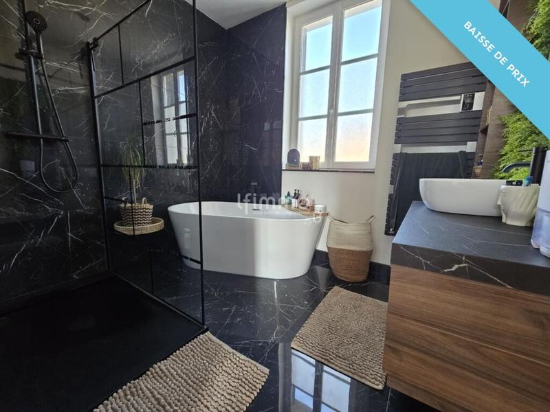 Maison - 177 m² - 6 pièces