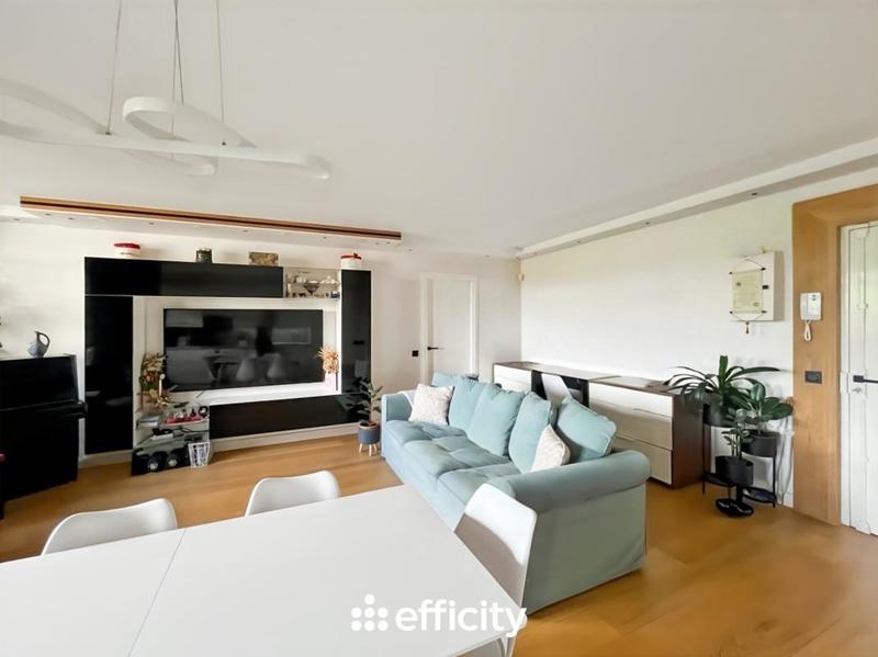 Appartement - 80 m² - 4 pièces