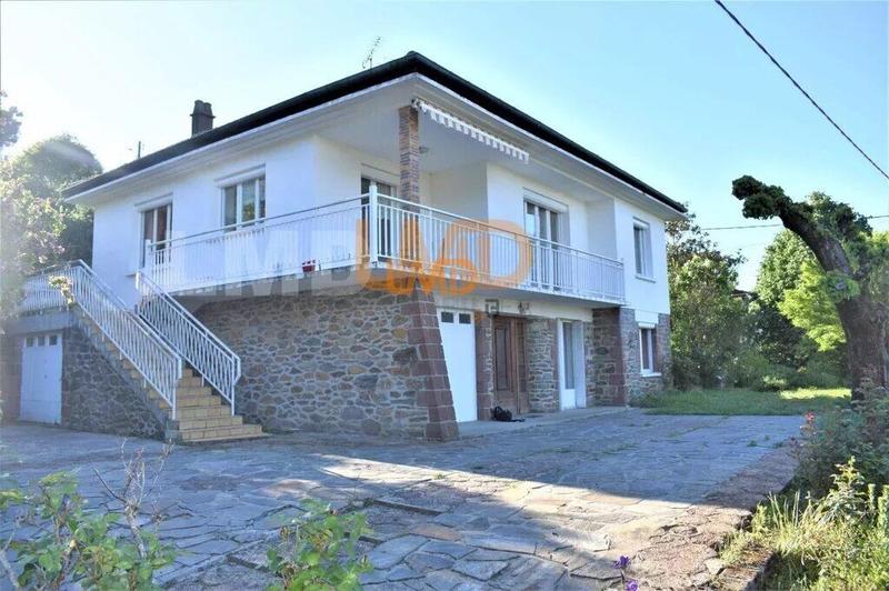 Maison - 139 m² - 9 pièces