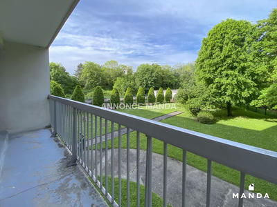 Chambre - 9 m² - 4 pièces