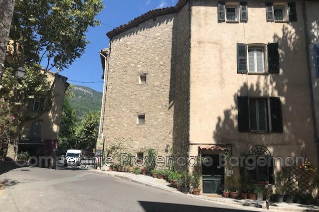 Maison de village - 120 m² - 5 pièces