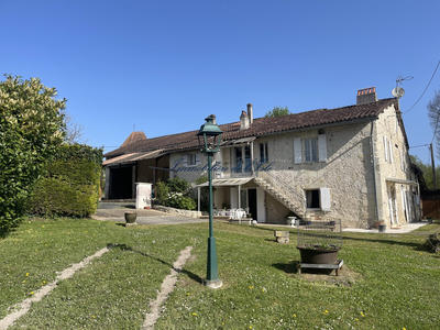 Maison - 155 m² - 7 pièces