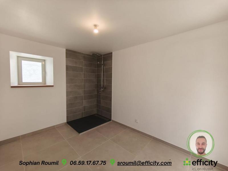 Maison - 181 m² - 6 pièces